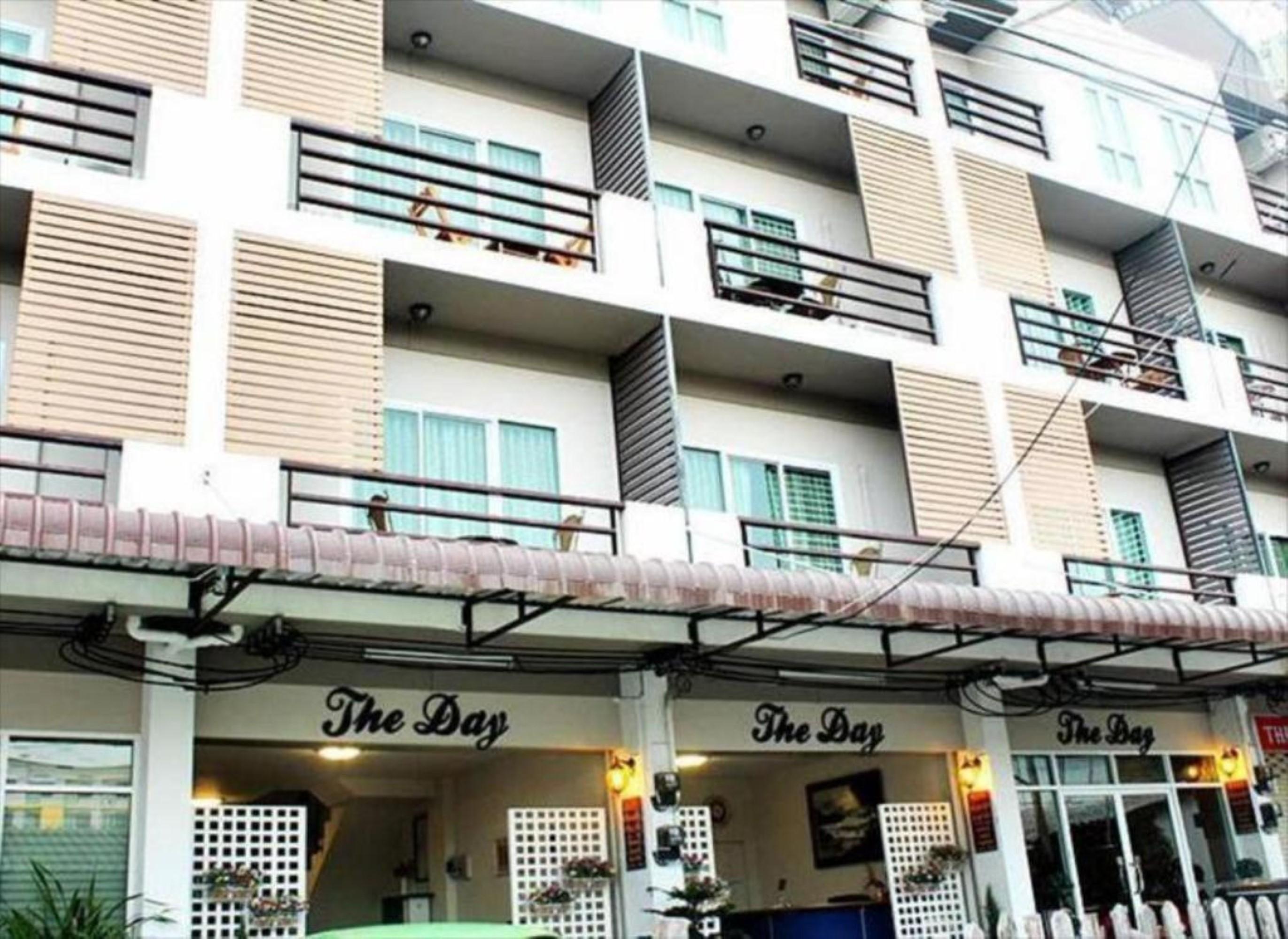 The Day Hotel Csonburi Kültér fotó